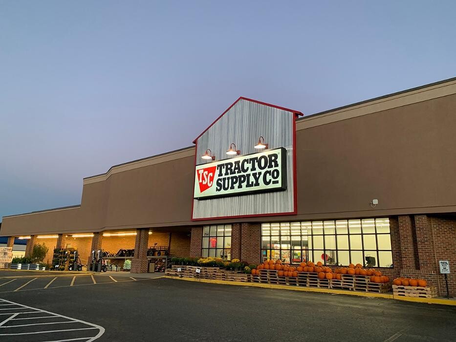 Images Tractor Supply Co.