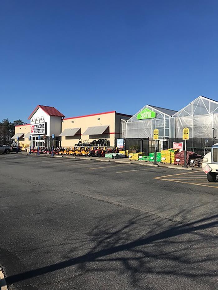 Images Tractor Supply Co.