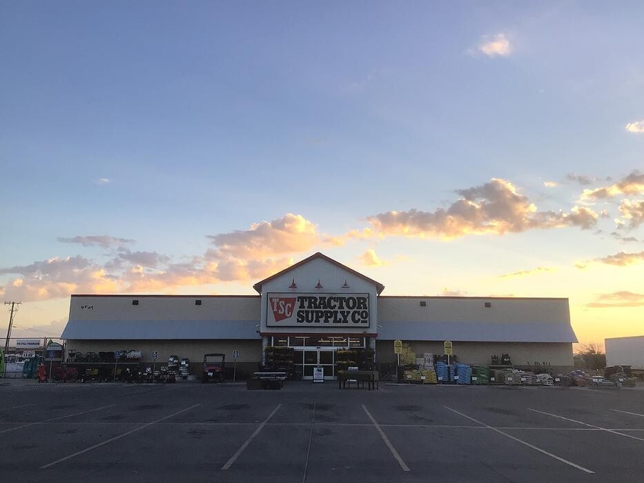 Images Tractor Supply Co.