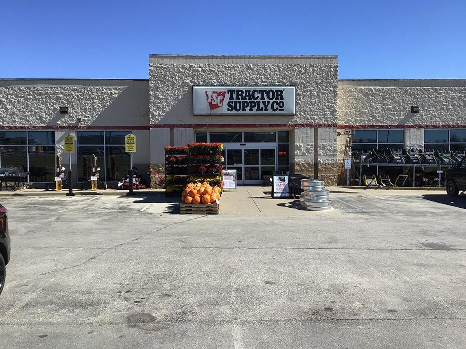 Images Tractor Supply Co.