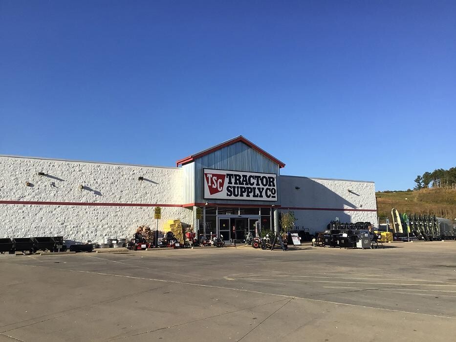 Images Tractor Supply Co.