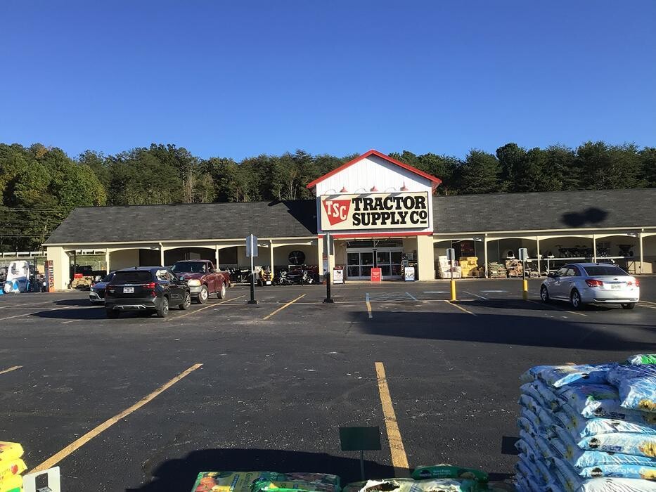 Images Tractor Supply Co.