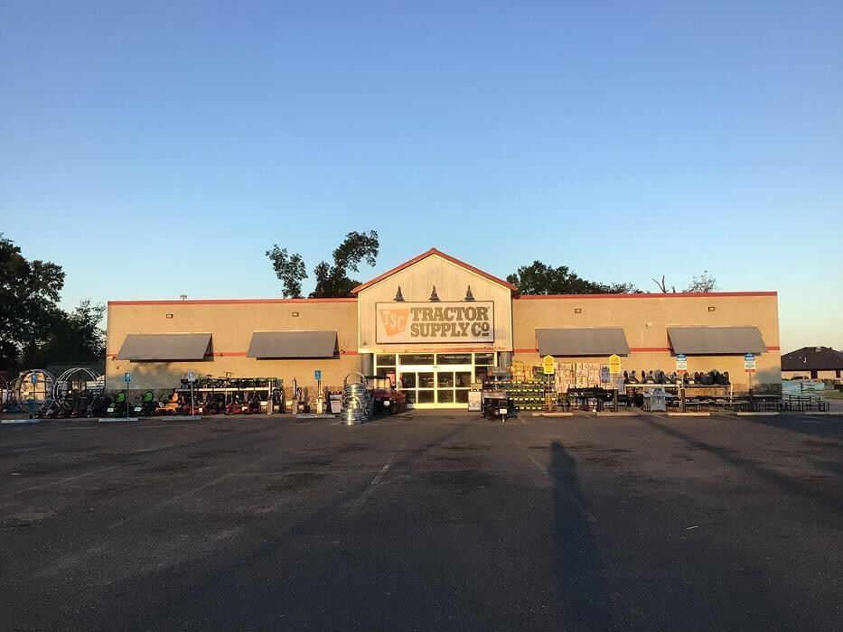 Images Tractor Supply Co.