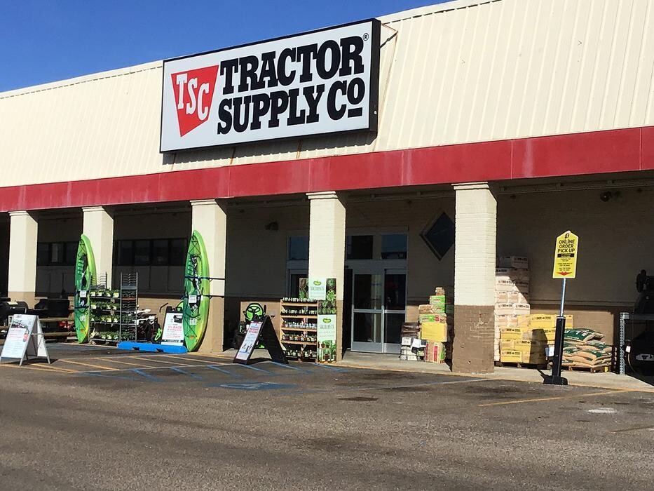 Images Tractor Supply Co.