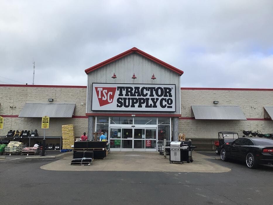 Images Tractor Supply Co.