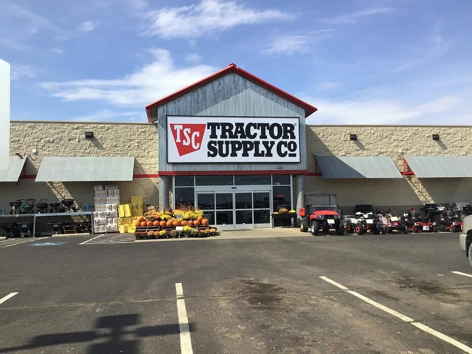 Images Tractor Supply Co.