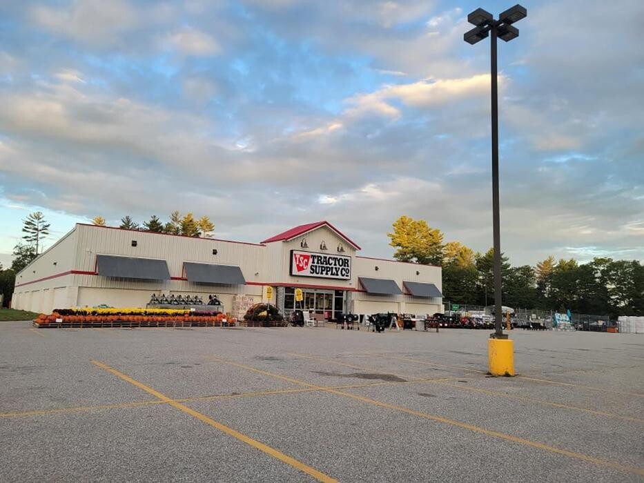 Images Tractor Supply Co.