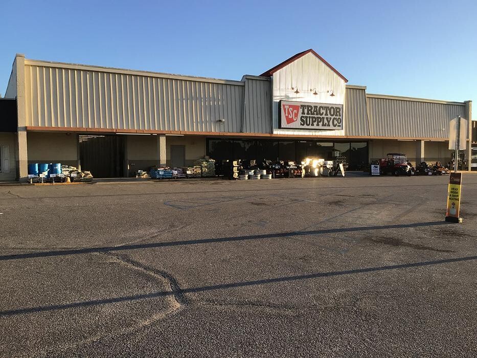 Images Tractor Supply Co.