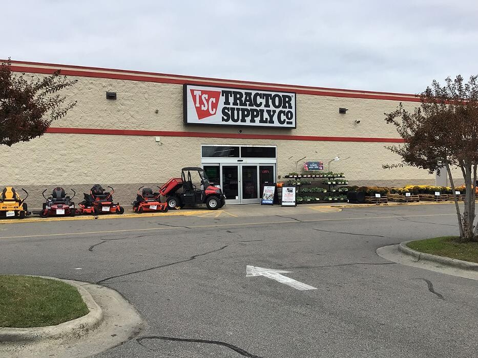 Images Tractor Supply Co.
