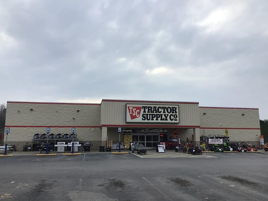 Images Tractor Supply Co.