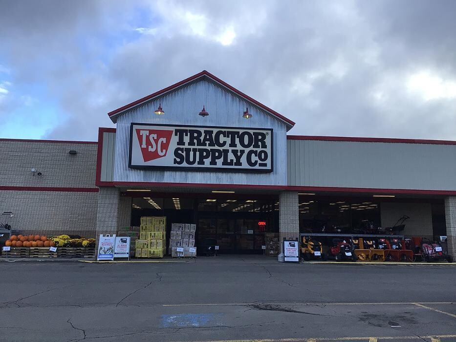 Images Tractor Supply Co.