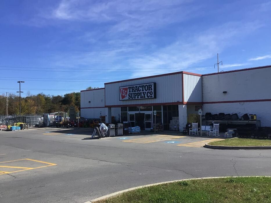 Images Tractor Supply Co.