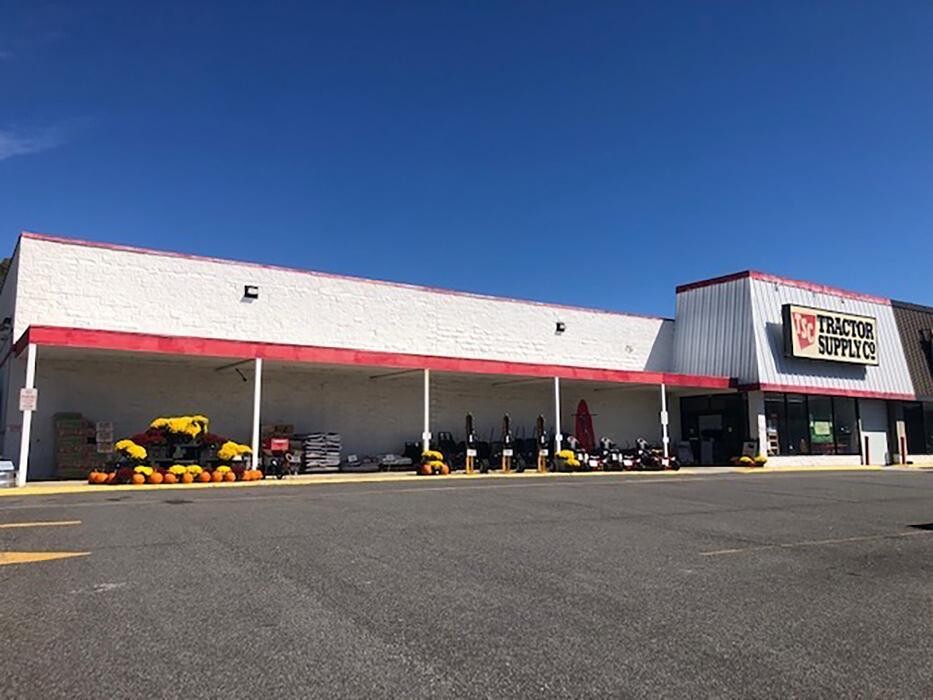 Images Tractor Supply Co.