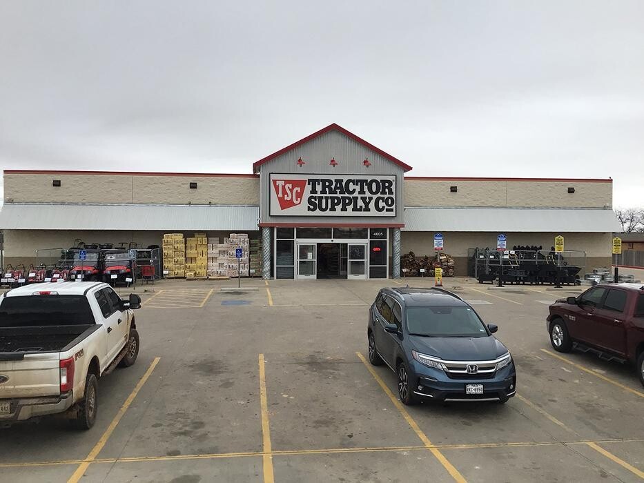 Images Tractor Supply Co.