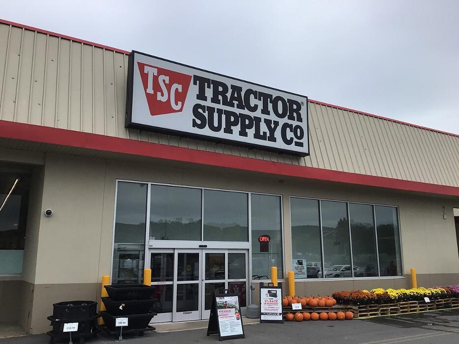 Images Tractor Supply Co.