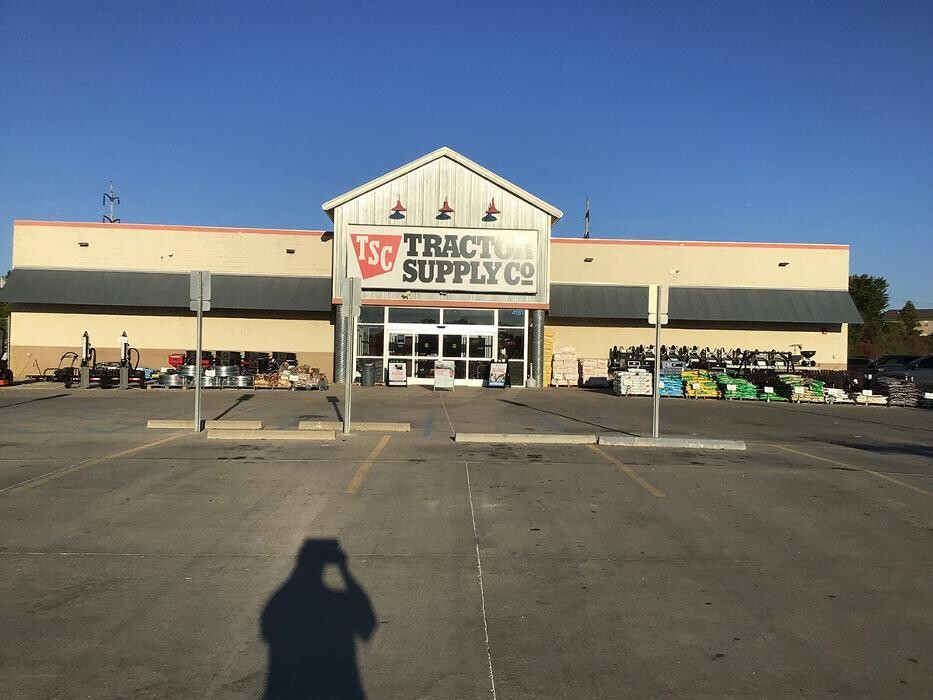 Images Tractor Supply Co.
