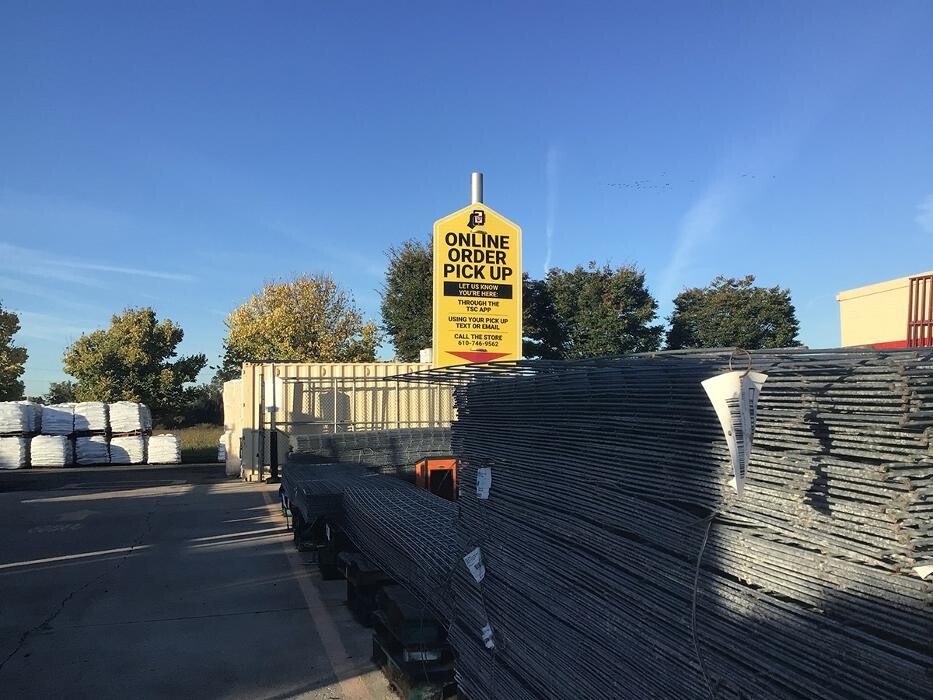 Images Tractor Supply Co.