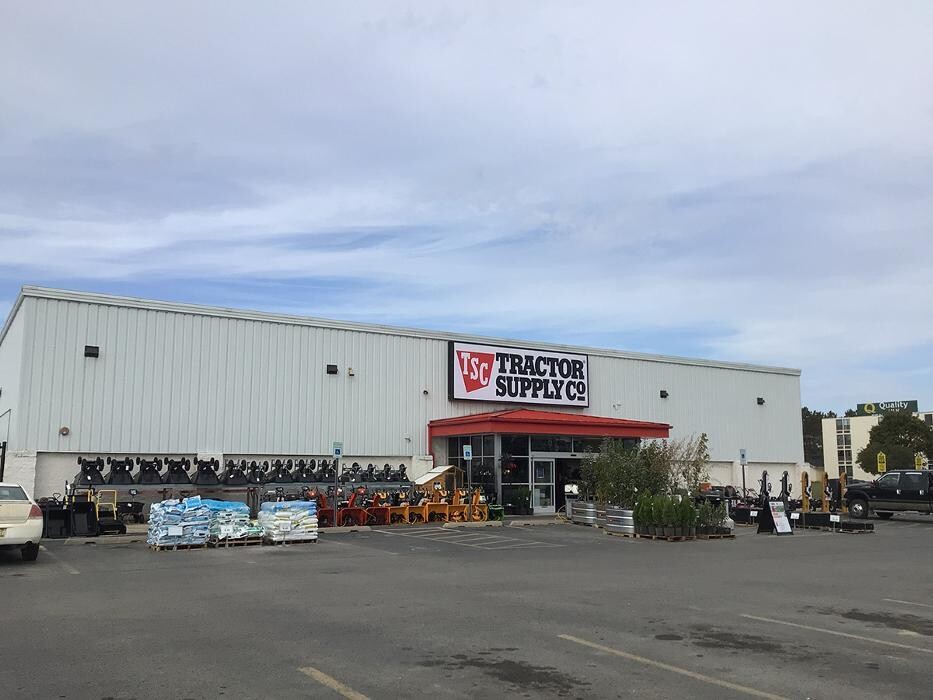 Images Tractor Supply Co.