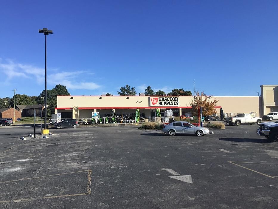 Images Tractor Supply Co.