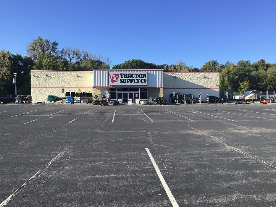 Images Tractor Supply Co.