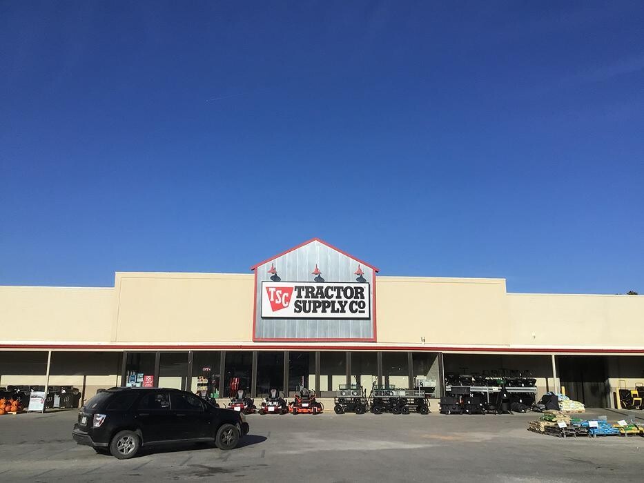 Images Tractor Supply Co.