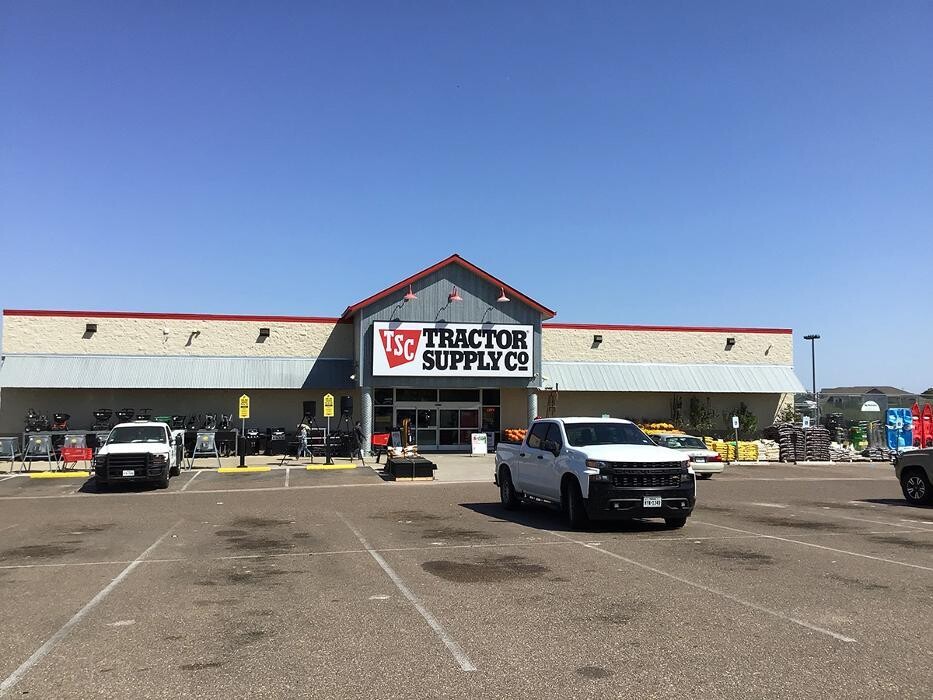 Images Tractor Supply Co.