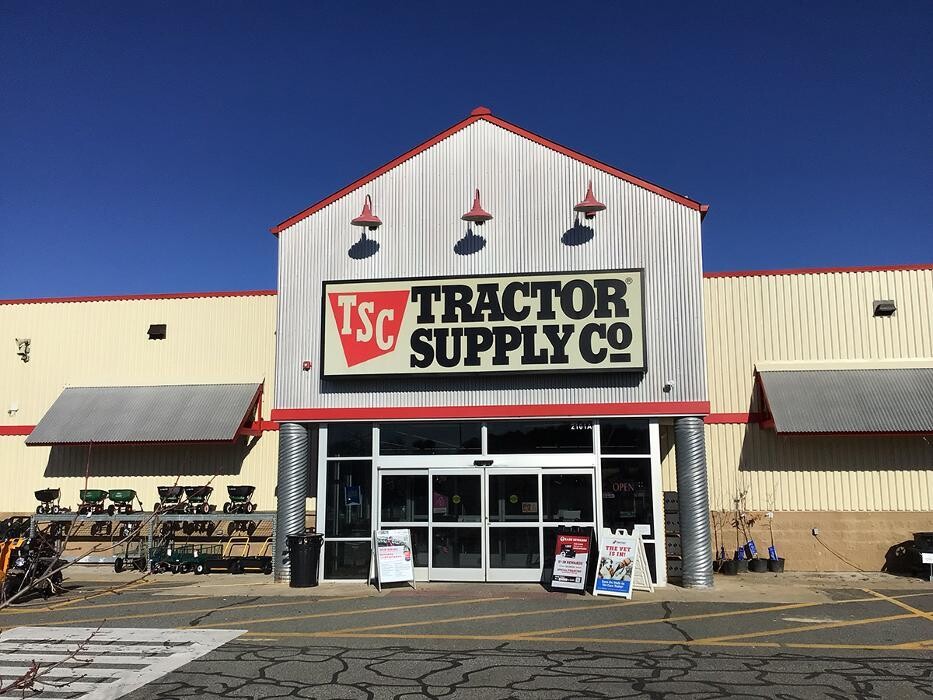 Images Tractor Supply Co.
