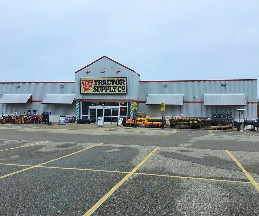 Images Tractor Supply Co.