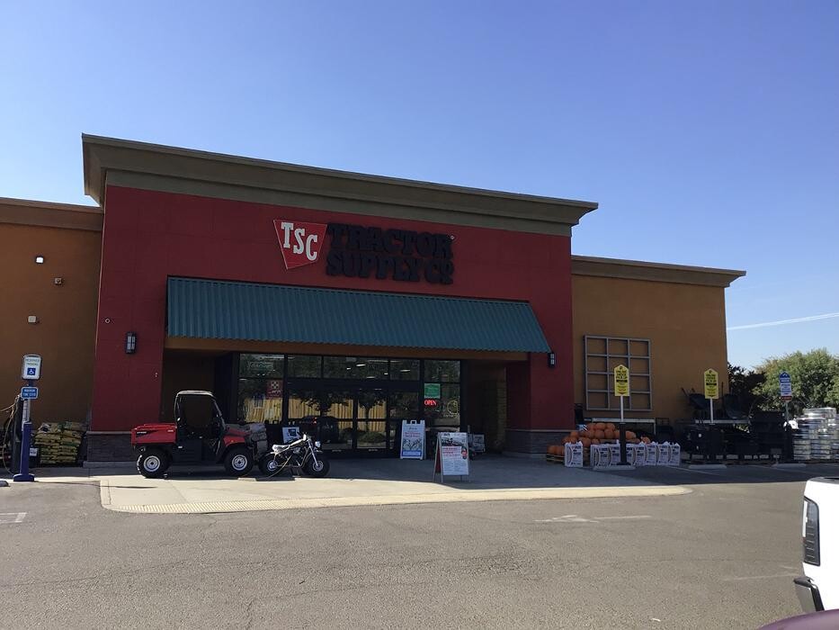 Images Tractor Supply Co.