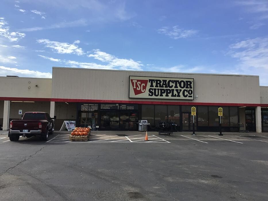 Images Tractor Supply Co.
