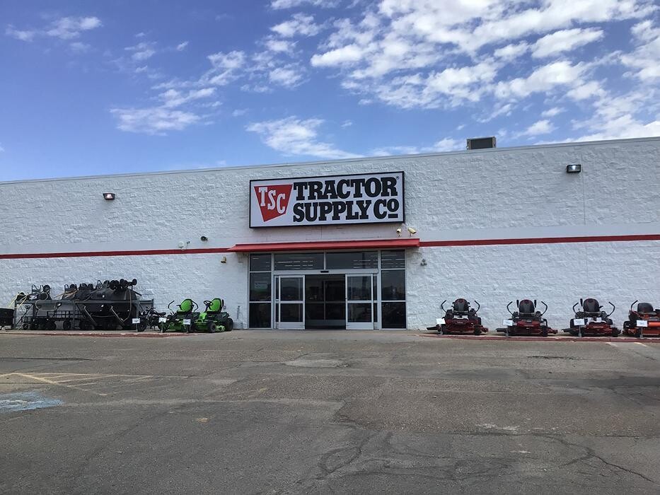 Images Tractor Supply Co.