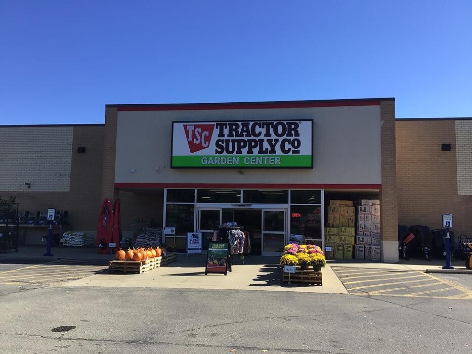 Images Tractor Supply Co.