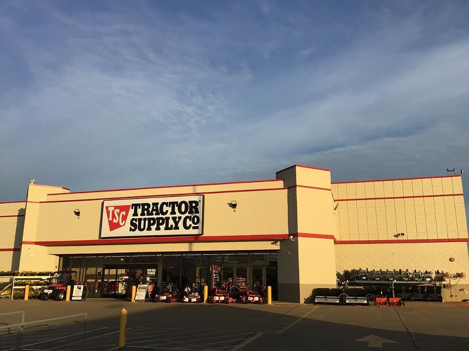 Images Tractor Supply Co.