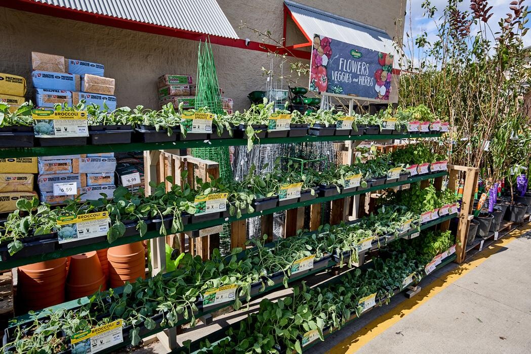 Images Tractor Supply Co.