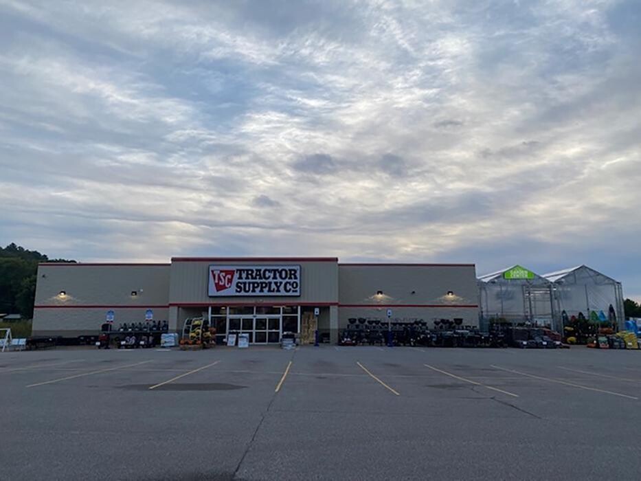 Images Tractor Supply Co.