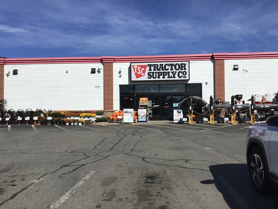 Images Tractor Supply Co.