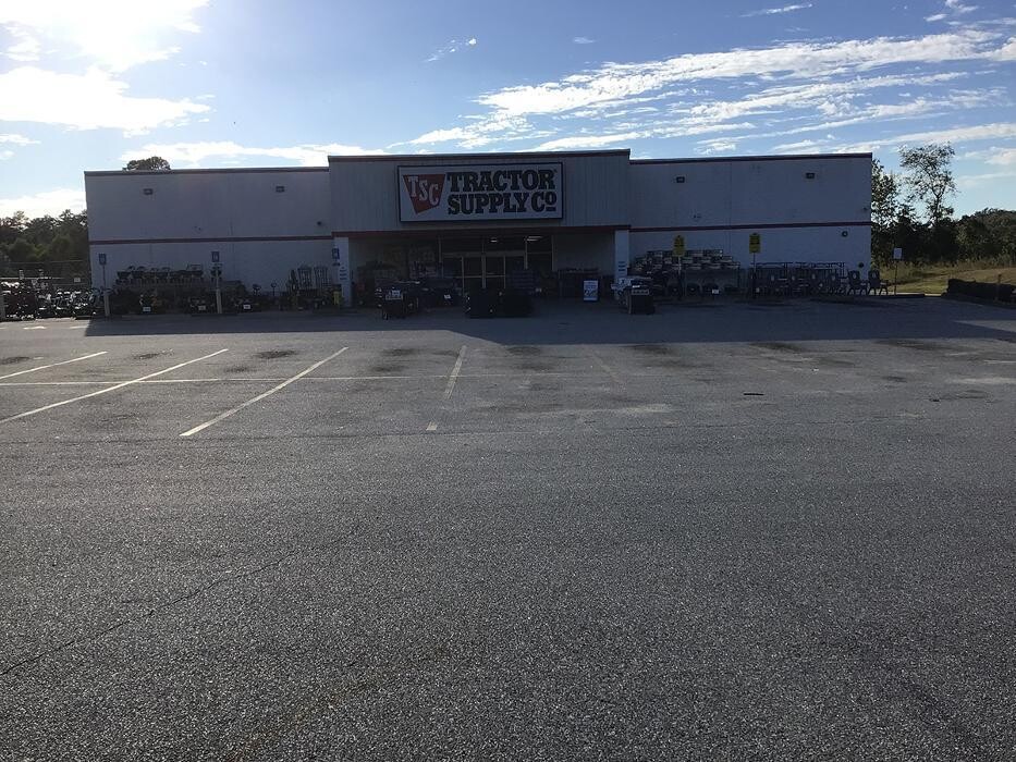 Images Tractor Supply Co.