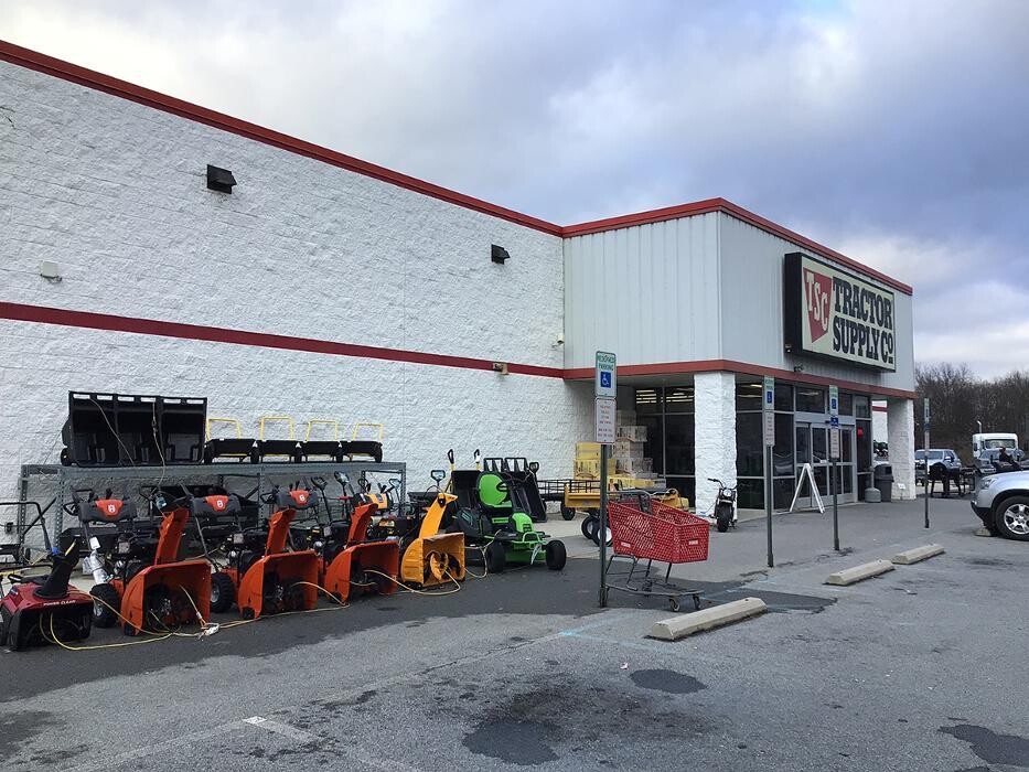 Images Tractor Supply Co.