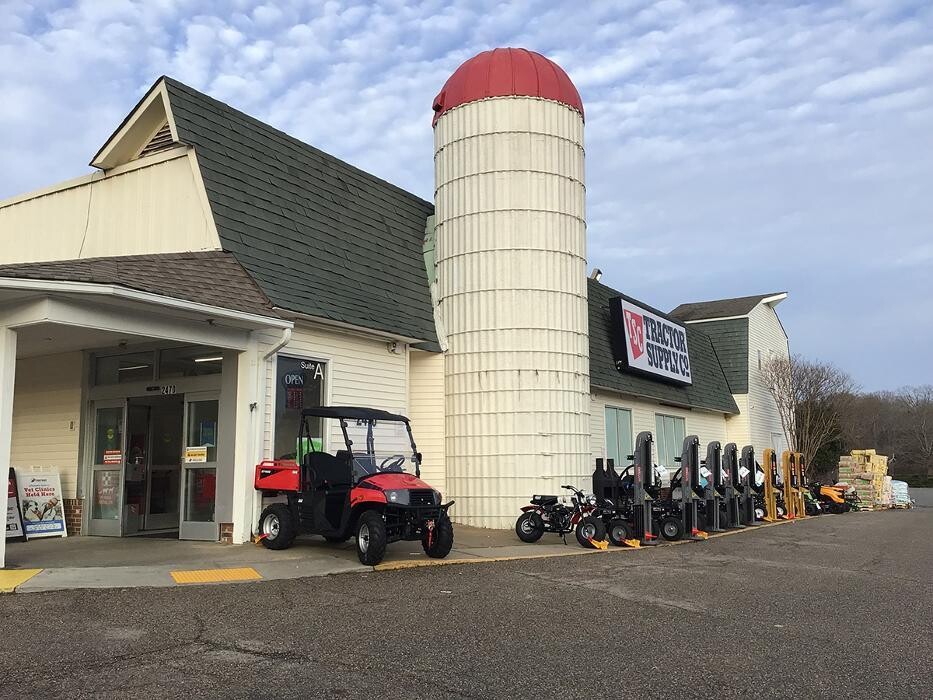 Images Tractor Supply Co.