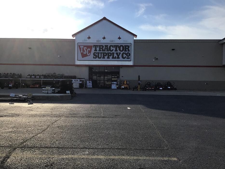 Images Tractor Supply Co.