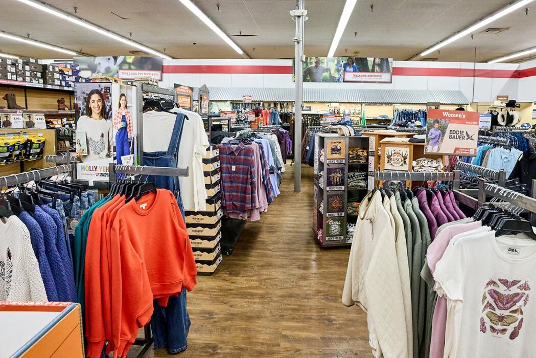 Images Tractor Supply Co.