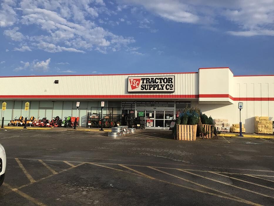 Images Tractor Supply Co.