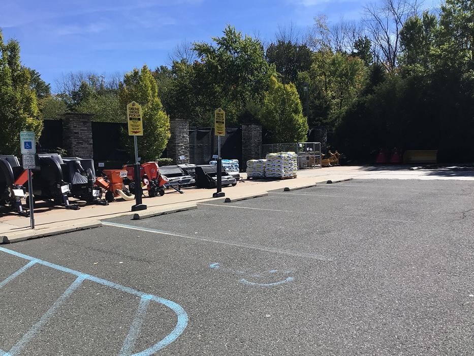 Images Tractor Supply Co.