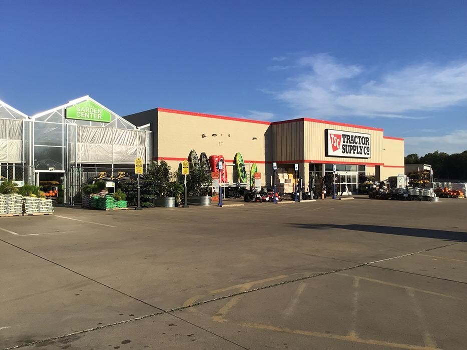 Images Tractor Supply Co.
