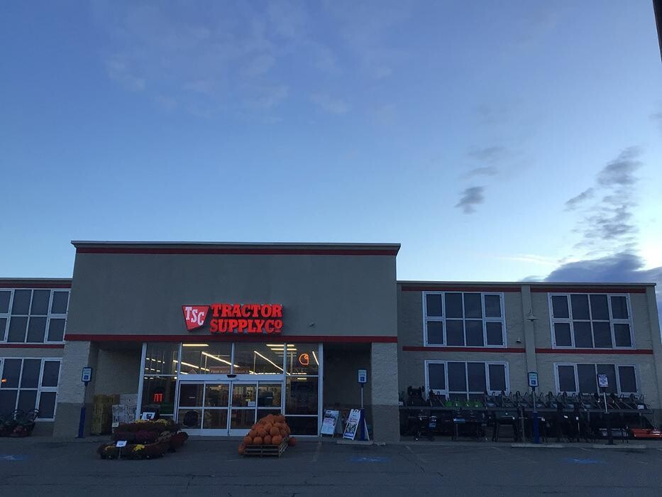 Images Tractor Supply Co.