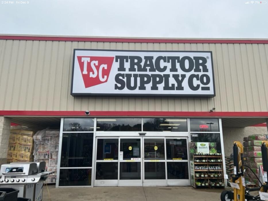 Images Tractor Supply Co.