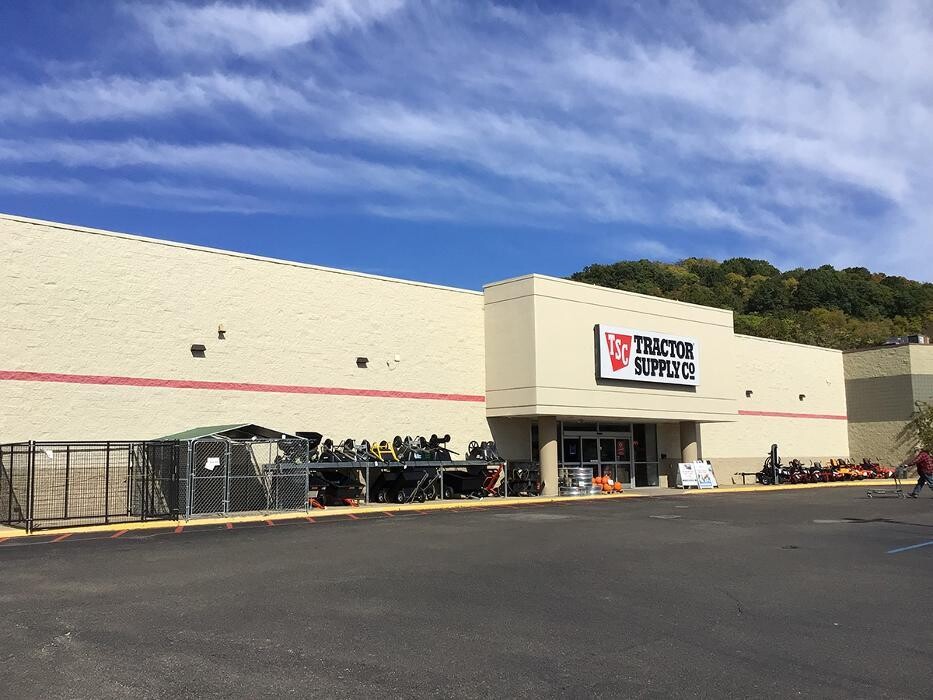 Images Tractor Supply Co.