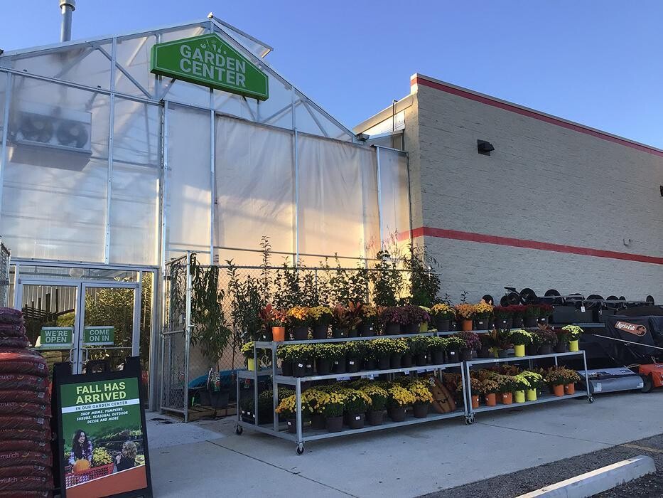 Images Tractor Supply Co.