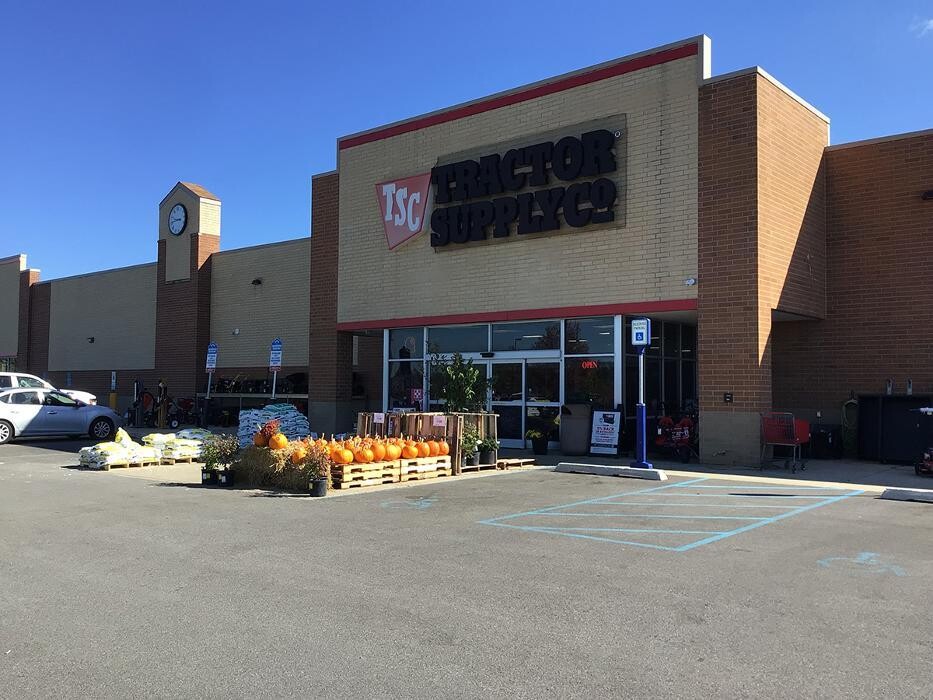 Images Tractor Supply Co.