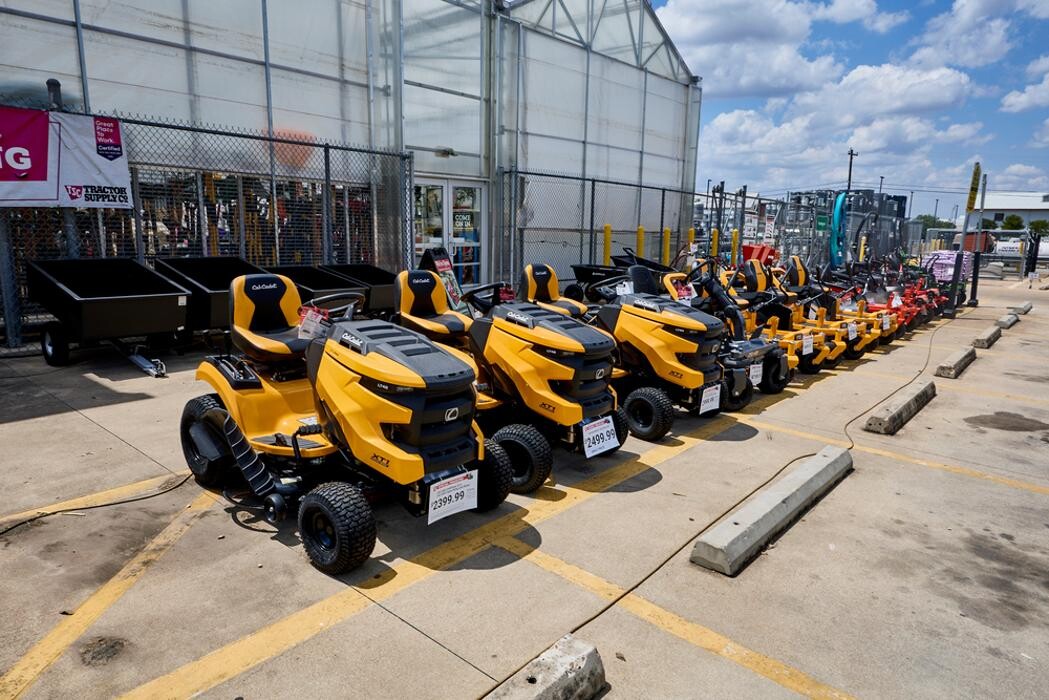 Images Tractor Supply Co.